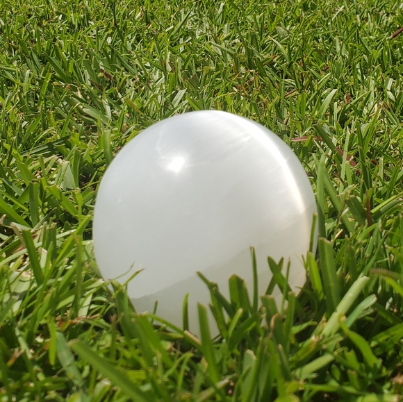 Selenite Crystal Sphere - Picture 4 of 7